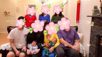 妈妈们聚餐庆祝